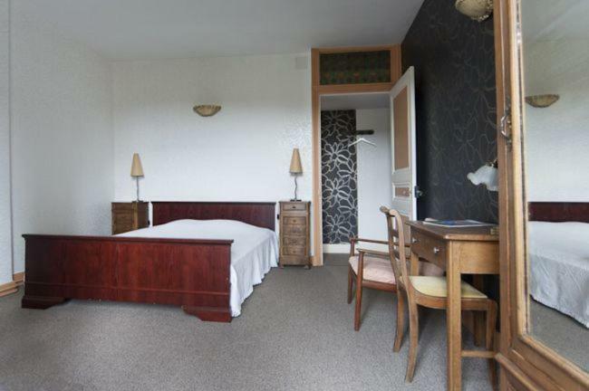 Les Volets Bleus Hotell Le Perreon Exteriör bild